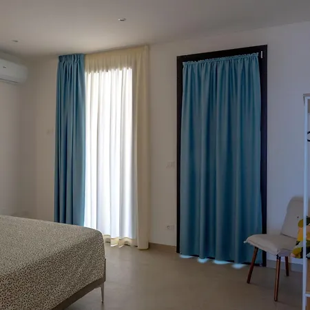 Luxury With Seaview In Front Of At 200 Meters From The Located In Holiday home *